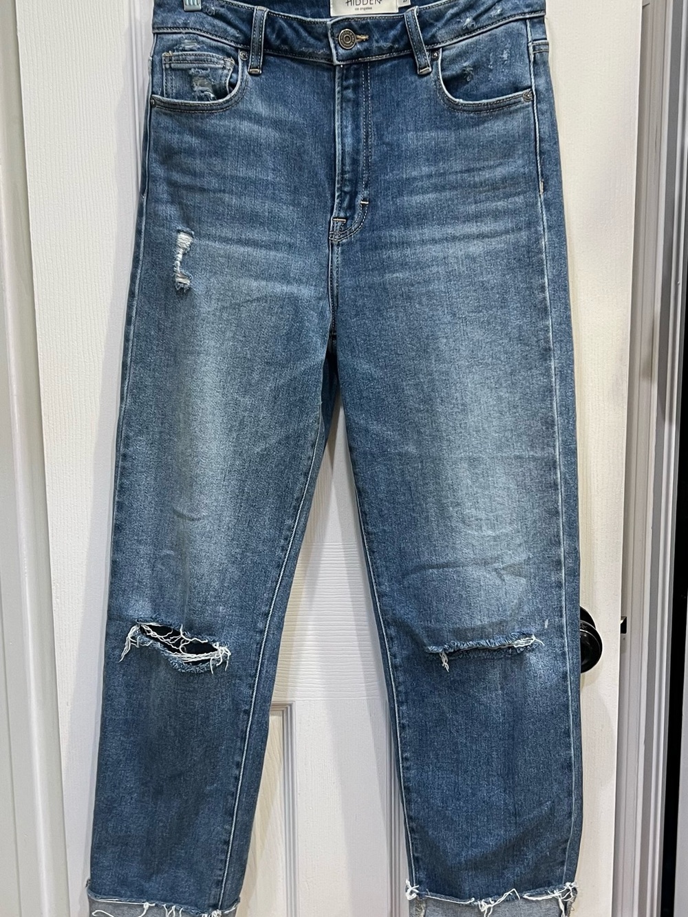 Women’s Hidden Distressed Blue Denim Jeans - Classic Cropped Straight Fit